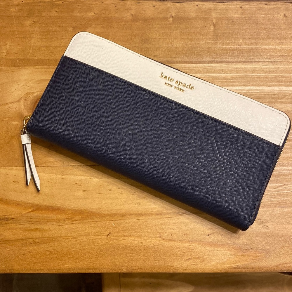 Kate Spade Navy/White Wallet
